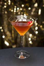 Bicchiere con Cocktail Manhattan