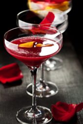 Bicchiere con Cocktail Rose